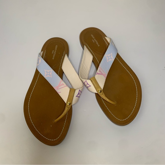 Louis Vuitton Sunny Flat Thong Sandals (Spring In The City) Size: 37 - Picture 2 of 7